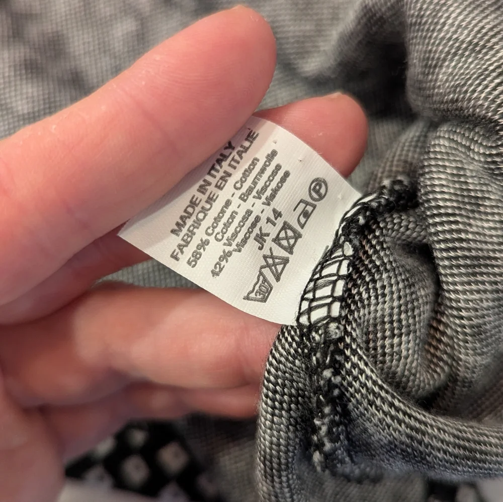 Brandy Melville Black & White Halter Crop Top One Size - Picture 4 of 5